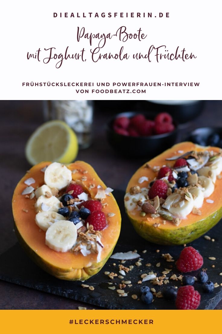 Papaya-Boote mit Joghurt, Granola und Früchten, Rezept von foodbeatz.com