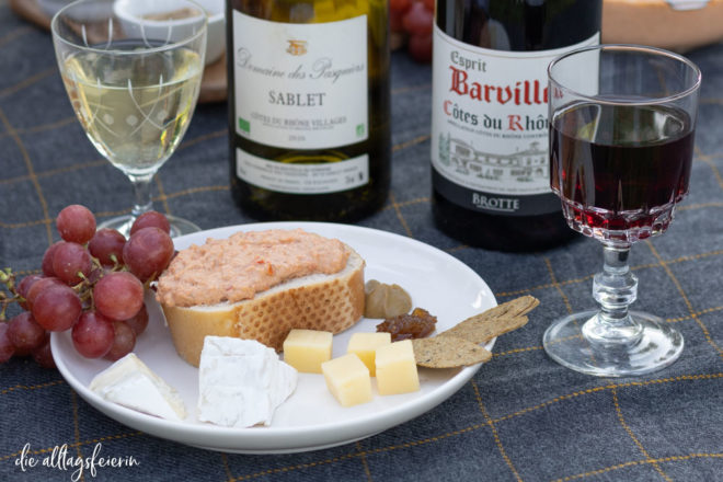Picknick mit Côtes du Rhône Wein, Sablet Weißwein vorgestellt auf diealltagsfeierin.de, Barville Rotwein