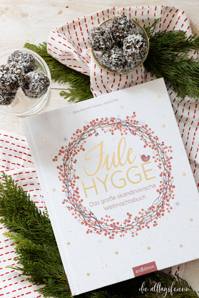 Buchrezension Jule Hyyge und ein Rezept für schwedische Schokokugeln Chokladbollar