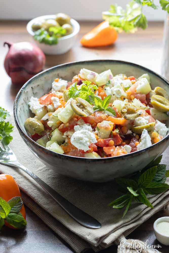 Rezension Mental Health - Das Kochbuch - Rezept Mediterraner Linsensalat, diealltagsfeierin.de
